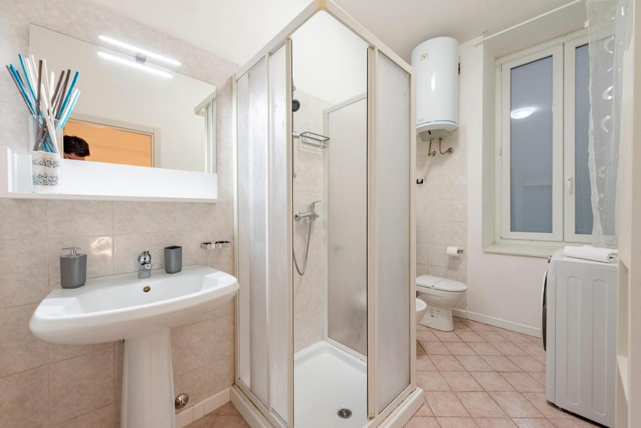Mazzini 12 Very Central Apartment With Private Garage, Air Conditioning, Wifi, Just 50 Meters From The Beach Rapallo Zewnętrze zdjęcie