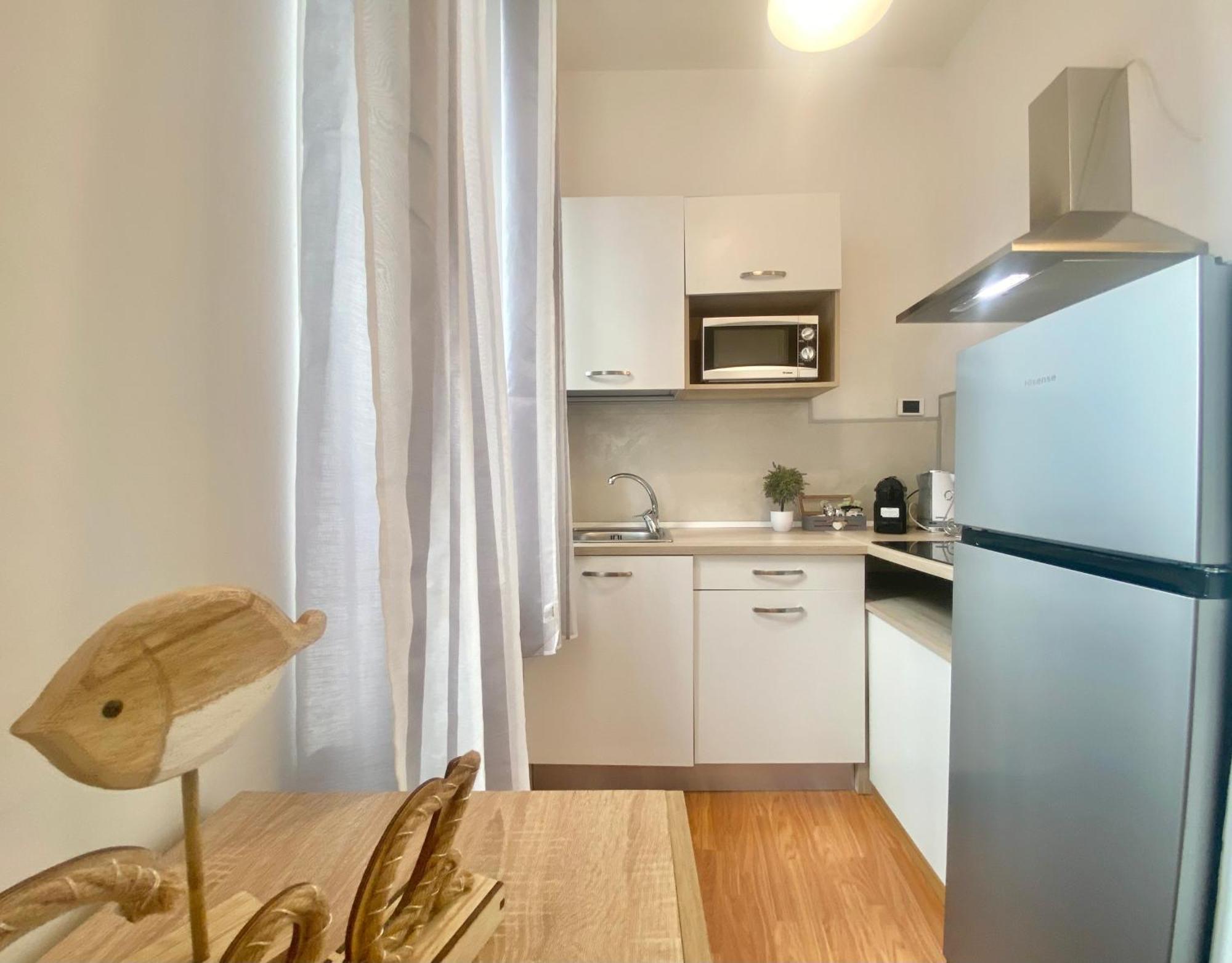 Mazzini 12 Very Central Apartment With Private Garage, Air Conditioning, Wifi, Just 50 Meters From The Beach Rapallo Zewnętrze zdjęcie