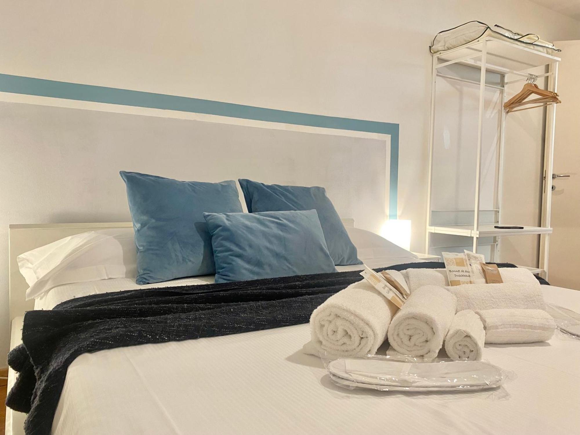 Mazzini 12 Very Central Apartment With Private Garage, Air Conditioning, Wifi, Just 50 Meters From The Beach Rapallo Zewnętrze zdjęcie