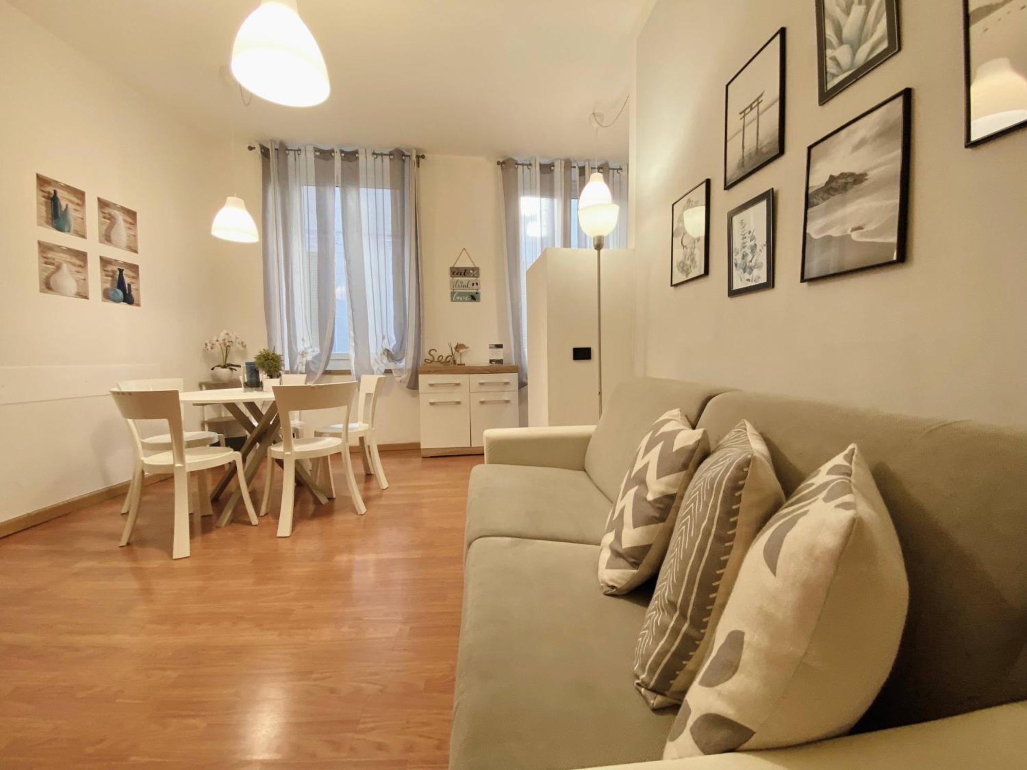 Mazzini 12 Very Central Apartment With Private Garage, Air Conditioning, Wifi, Just 50 Meters From The Beach Rapallo Zewnętrze zdjęcie